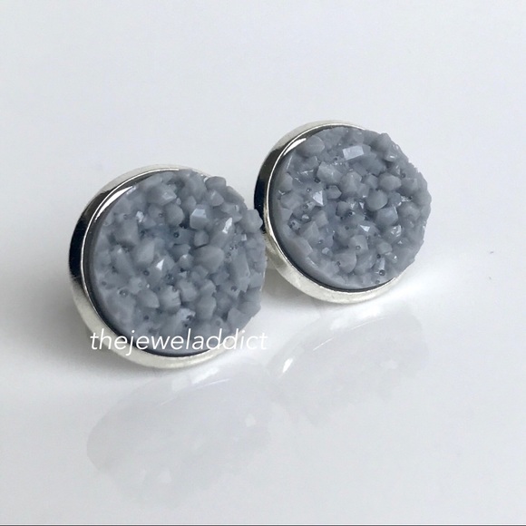 3 for 15🎀light grey chunky faux druzy studs - Picture 2 of 11